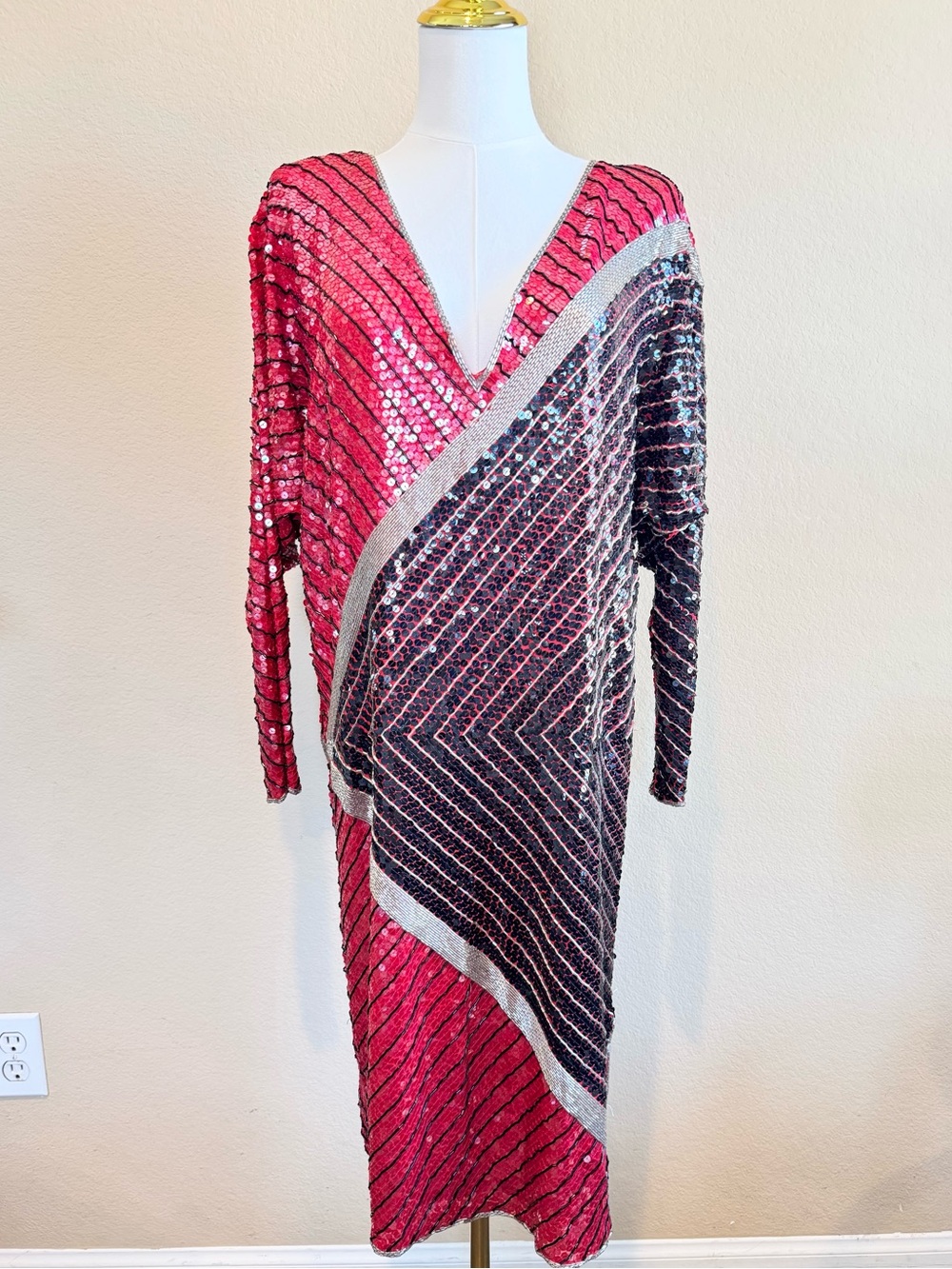 Shintal Paris Geometric Sequin Dress M/L – Spiderman‑Inspired Vibe